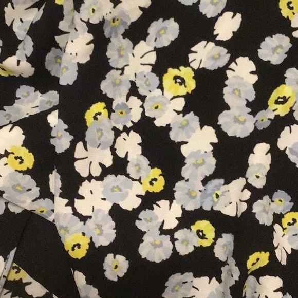 ⬇️💲ann Taylor high low print skirt.NWT - Picture 3 of 5